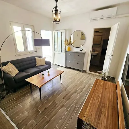 Renovated, Dalmatian Stone House! Appartement Jelsa (Hvar)
