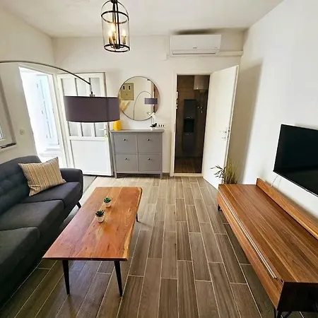 Apartament Renovated, Dalmatian Stone House! Jelsa (Hvar)