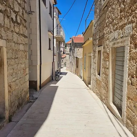 Renovated, Dalmatian Stone House! Apartament *