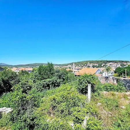 Apartman Renovated, Dalmatian Stone House! *