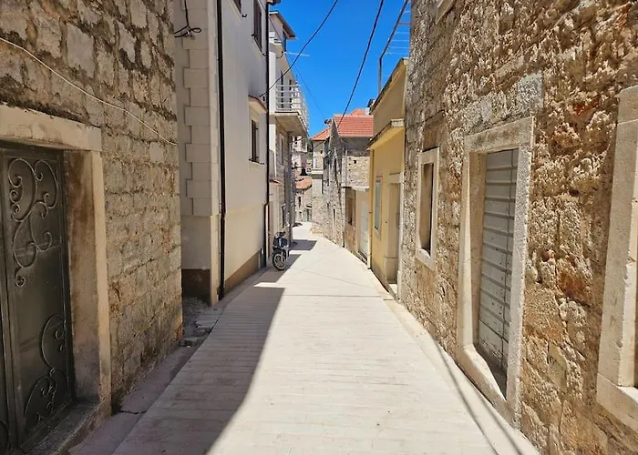 Renovated, Dalmatian Stone House! Apartman *